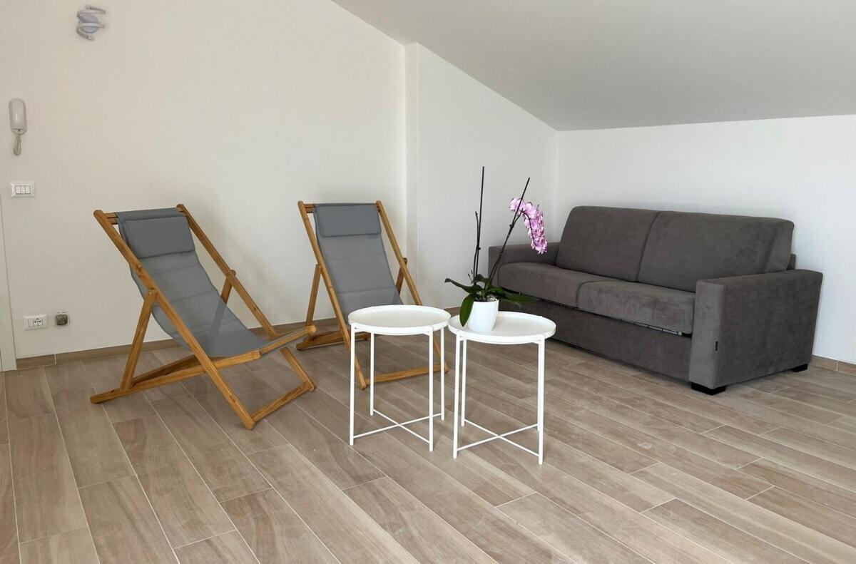 Appartement Attico Lilium à Peschiera del Garda Extérieur photo